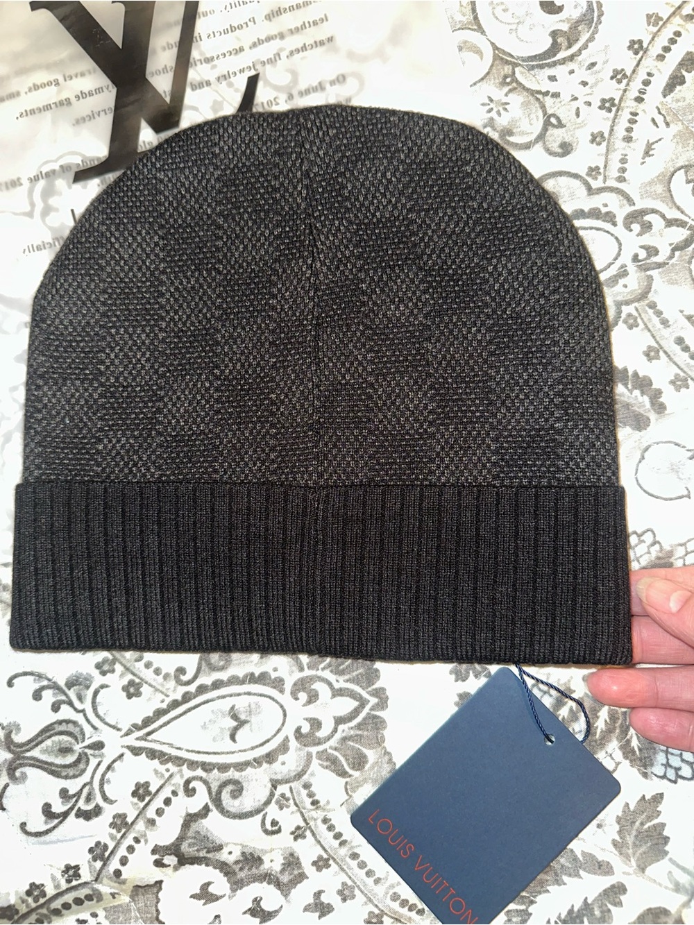Louis Vuitton Black Ribbed Knit Beanie, NWT - Picture 7 of 8